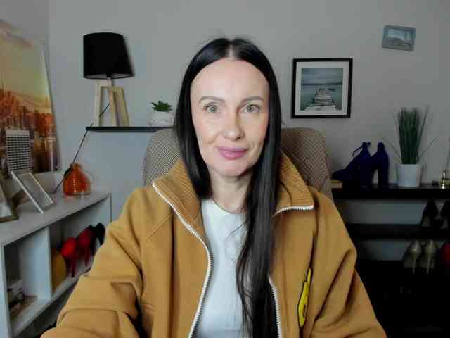 velvetJasmine webcam