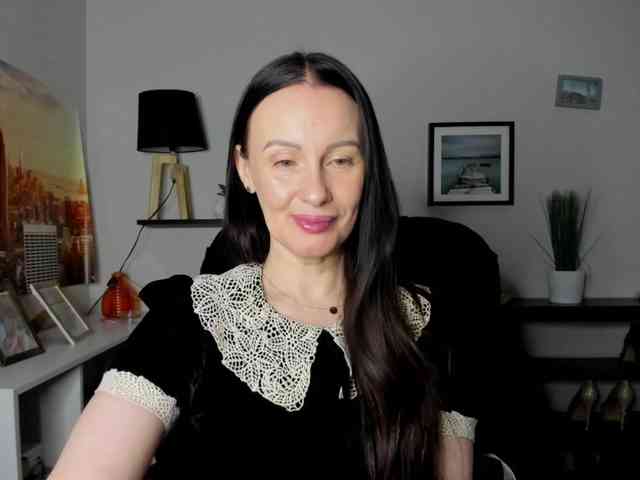 velvetJasmine webcam