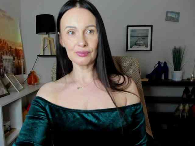 velvetJasmine webcam