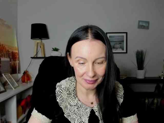 velvetJasmine webcam