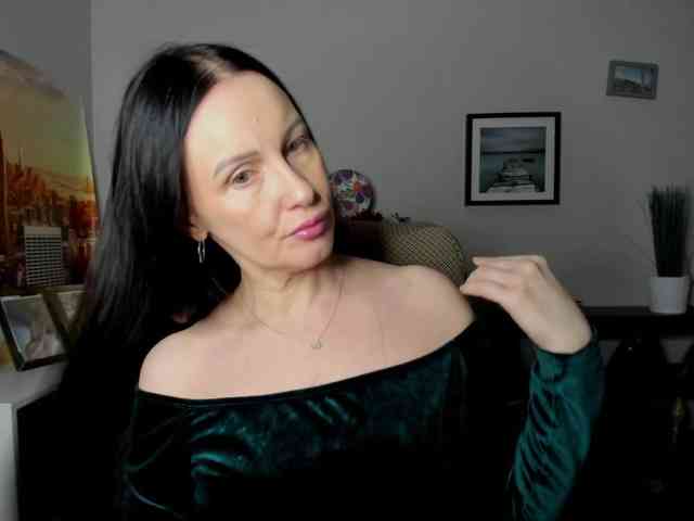 velvetJasmine webcam