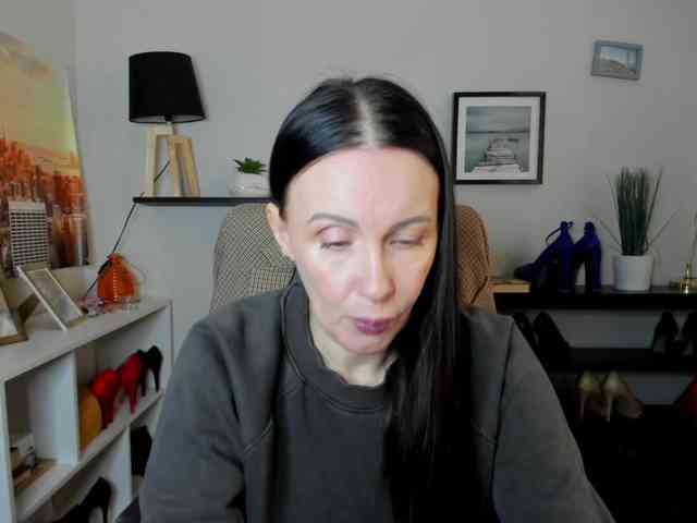 velvetJasmine webcam