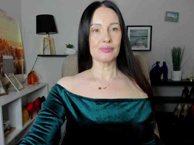 velvetJasmine webcam