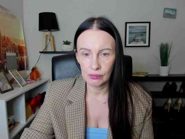 velvetJasmine webcam