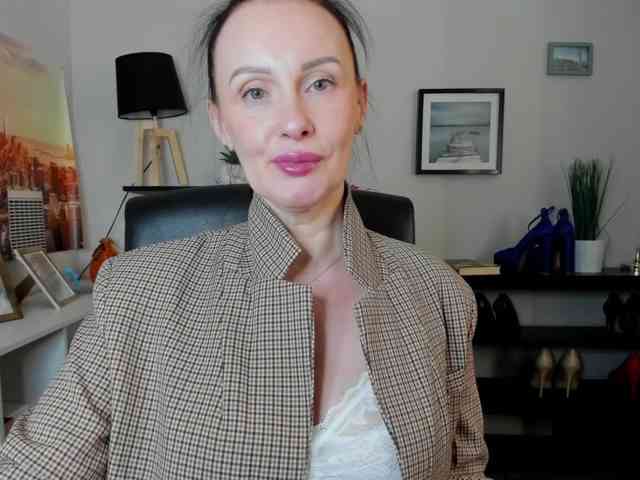 velvetJasmine webcam