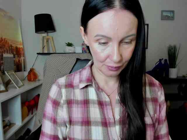 velvetJasmine webcam