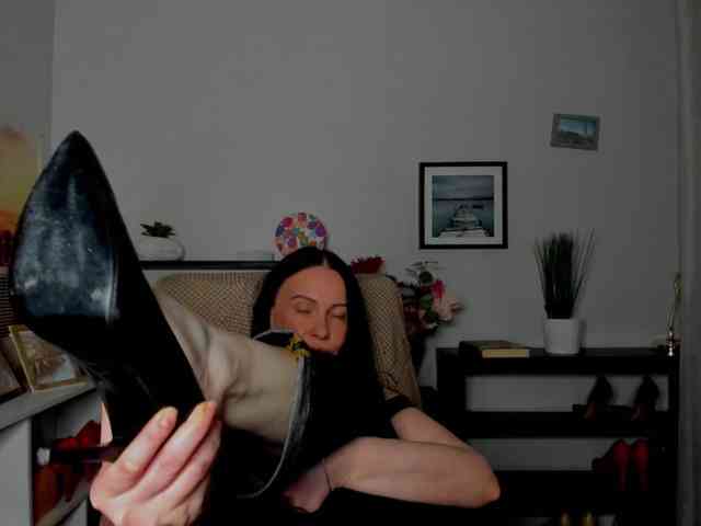 velvetJasmine webcam