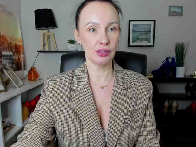 velvetJasmine webcam