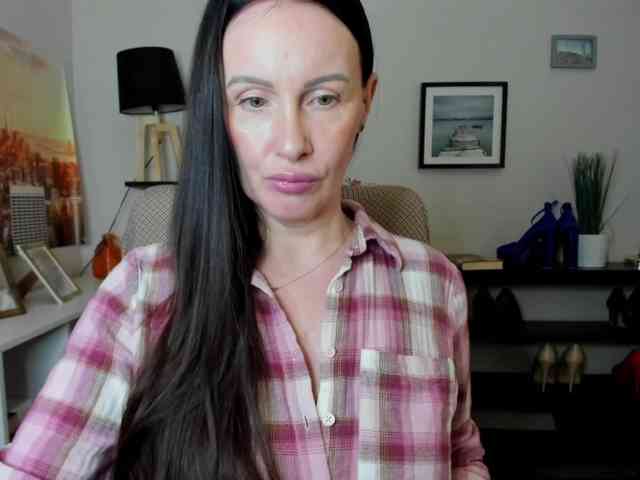 velvetJasmine webcam