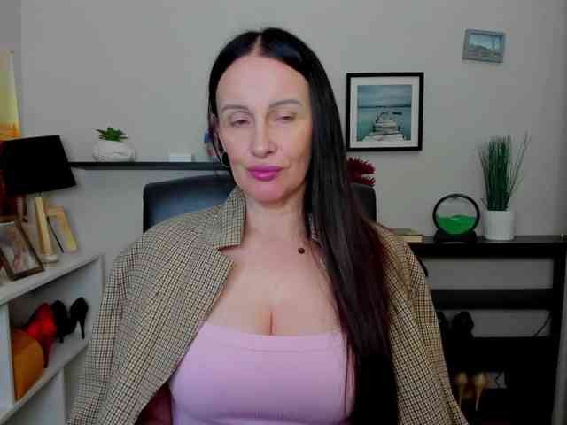 velvetJasmine webcam