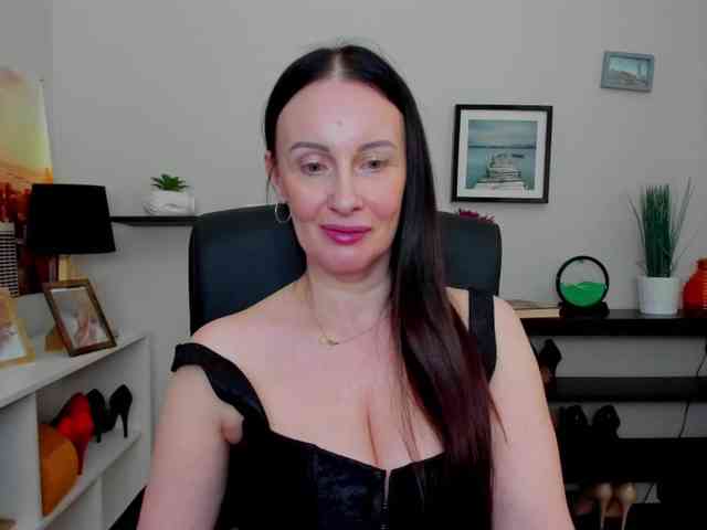 velvetJasmine webcam