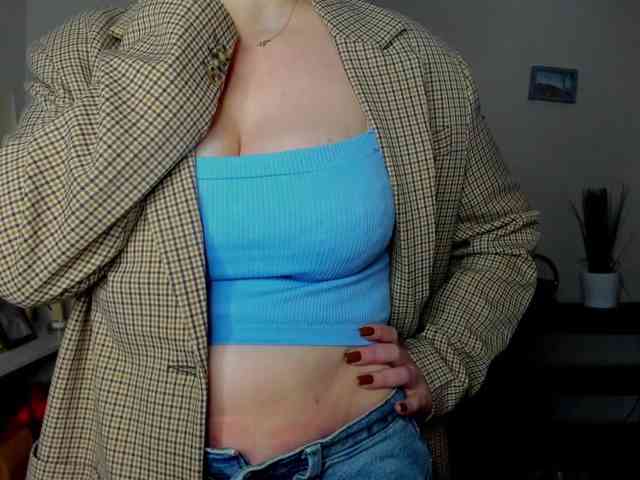 velvetJasmine webcam