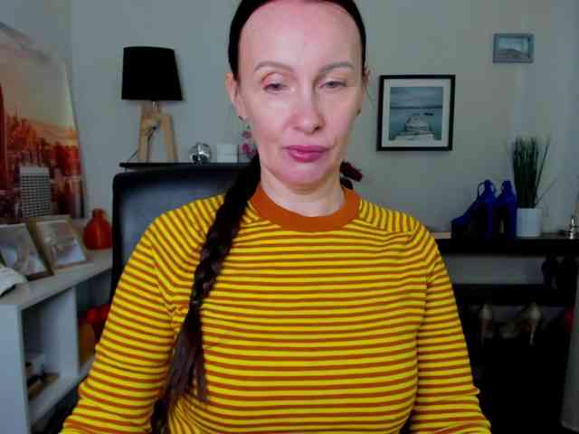 velvetJasmine webcam