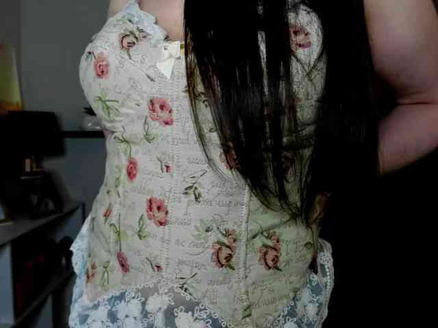 velvetJasmine webcam