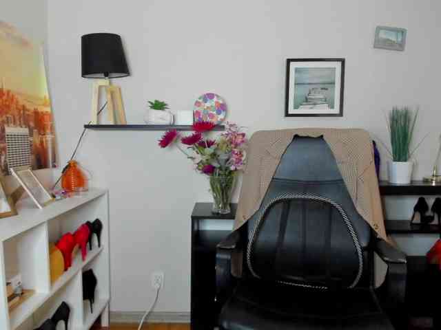 velvetJasmine webcam