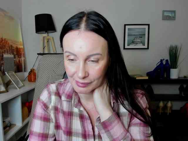 velvetJasmine webcam