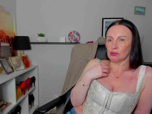 velvetJasmine webcam