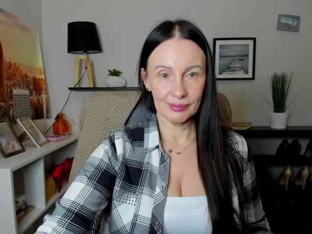 velvetJasmine webcam