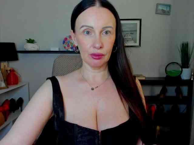 velvetJasmine webcam