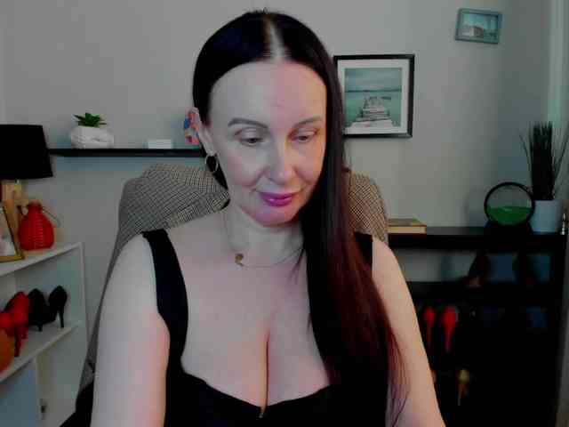 velvetJasmine webcam