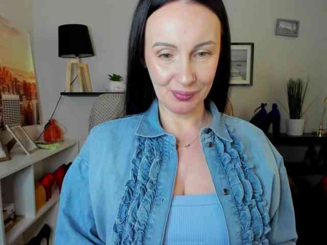 velvetJasmine webcam