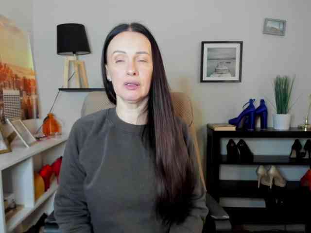 velvetJasmine webcam