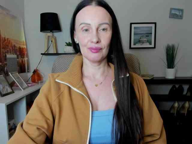 velvetJasmine webcam