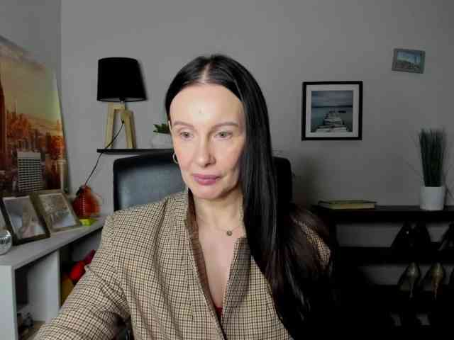 velvetJasmine webcam