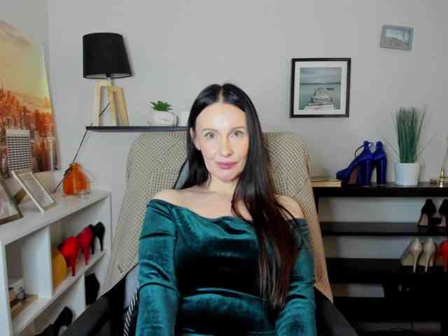 velvetJasmine webcam