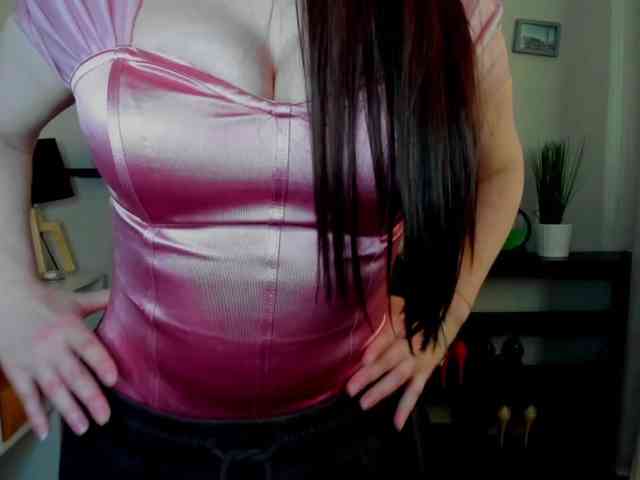 velvetJasmine webcam