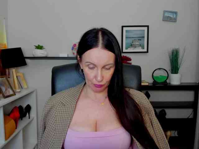 velvetJasmine webcam