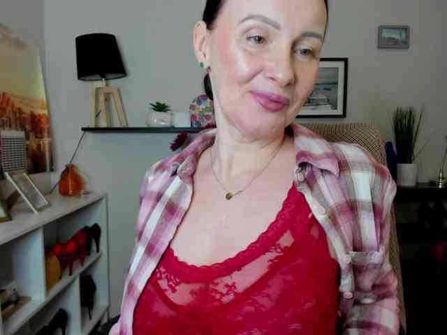 velvetJasmine webcam