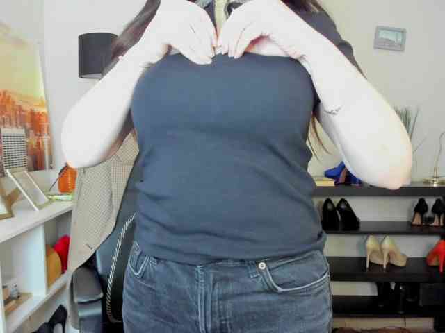 velvetJasmine webcam