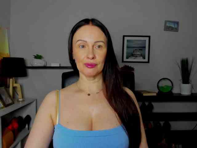 velvetJasmine webcam