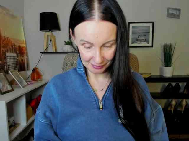 velvetJasmine webcam