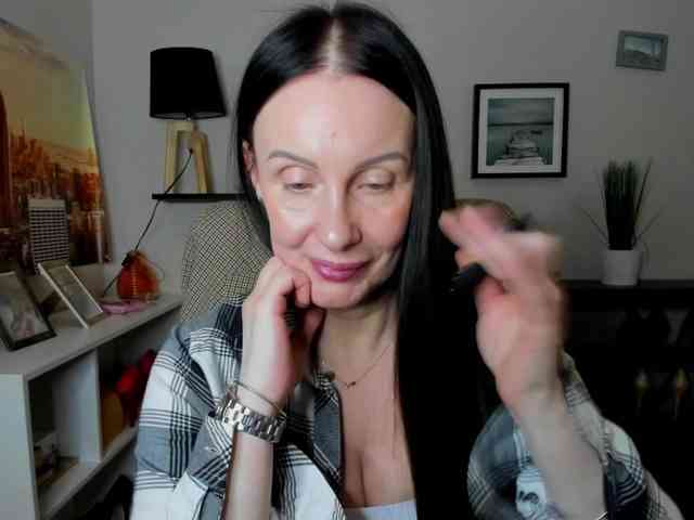 velvetJasmine webcam