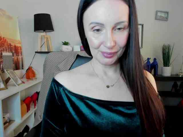 velvetJasmine webcam