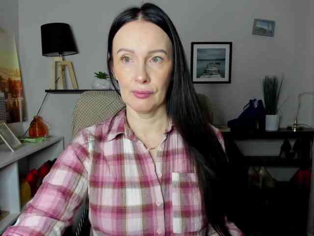 velvetJasmine webcam