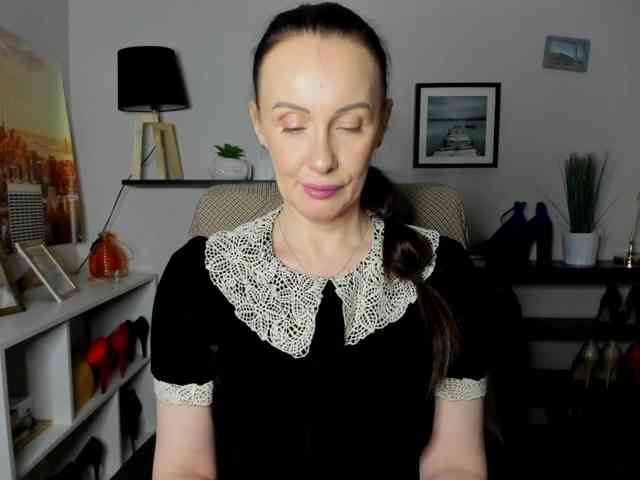 velvetJasmine webcam