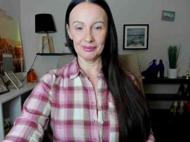 velvetJasmine webcam