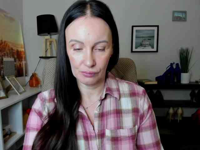 velvetJasmine webcam