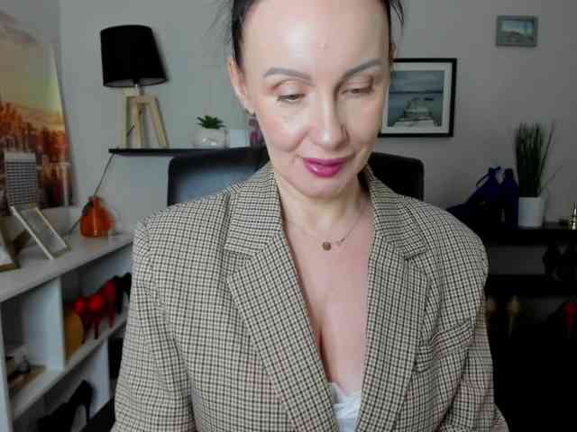 velvetJasmine webcam