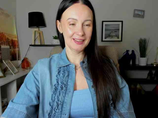 velvetJasmine webcam