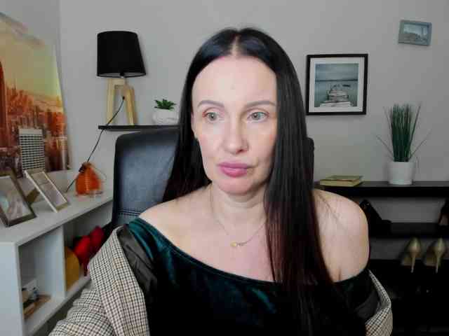 velvetJasmine webcam