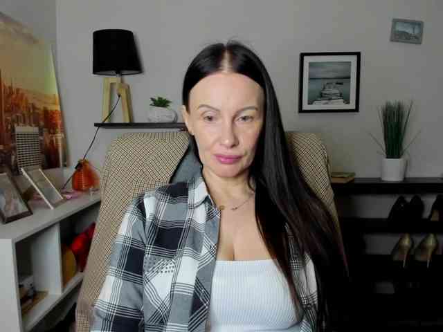 velvetJasmine webcam