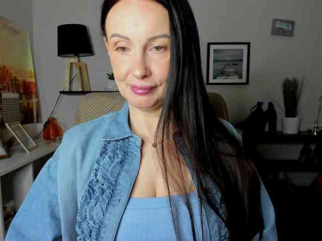 velvetJasmine webcam