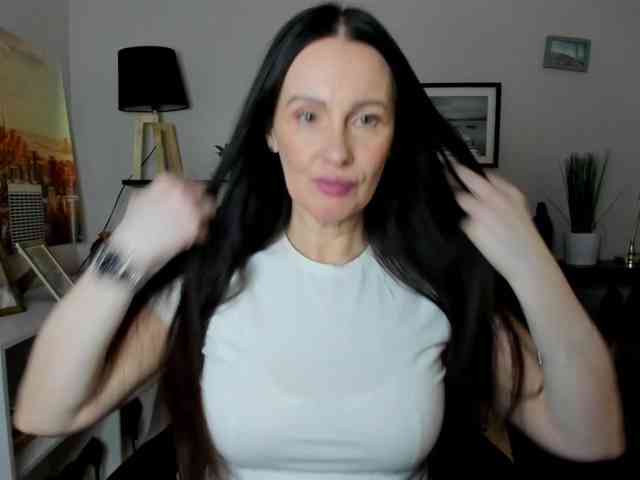 velvetJasmine webcam