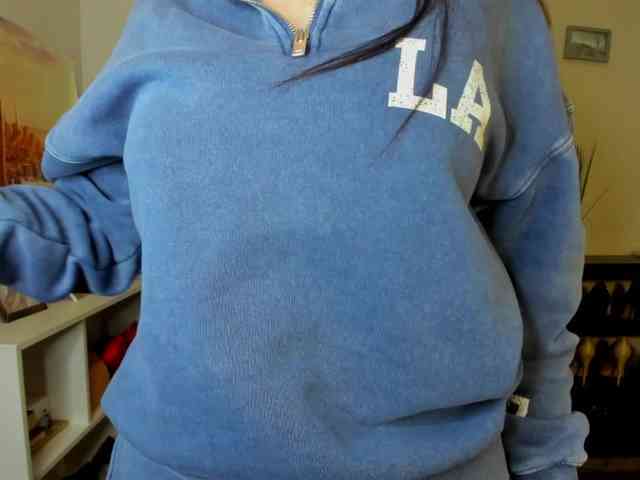 velvetJasmine webcam