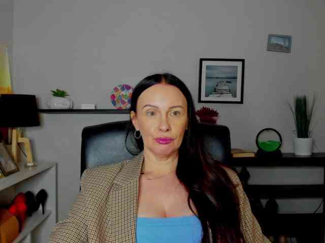 velvetJasmine webcam