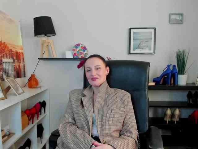 velvetJasmine webcam